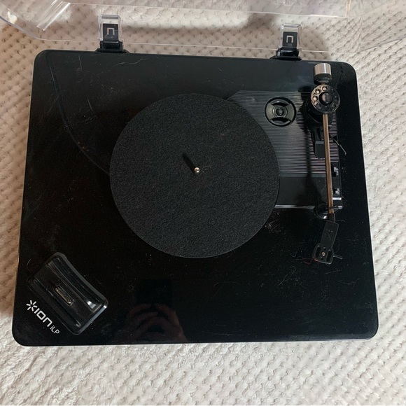 Ion iLP record player! - Picture 3 of 14